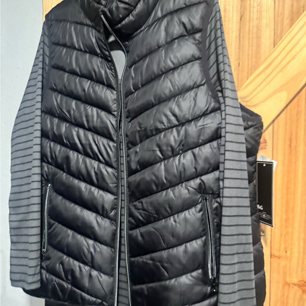 Quilted vest - Picture 2 of 3
